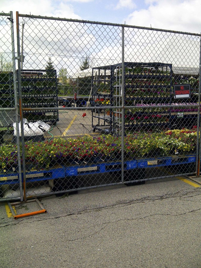 Garden Center Temporary Fence